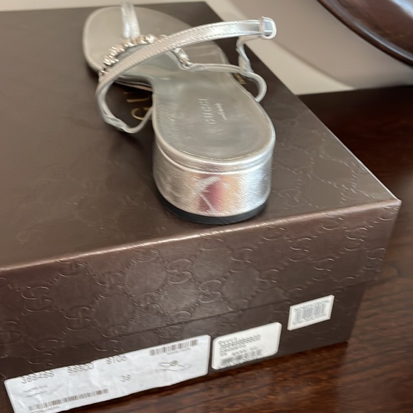 Gucci Silver Sandals, size 38, authentic - Picture 4 of 9